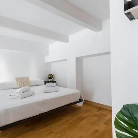 Deloye - Spacious Quiet Wac Near Old Town Appartement *