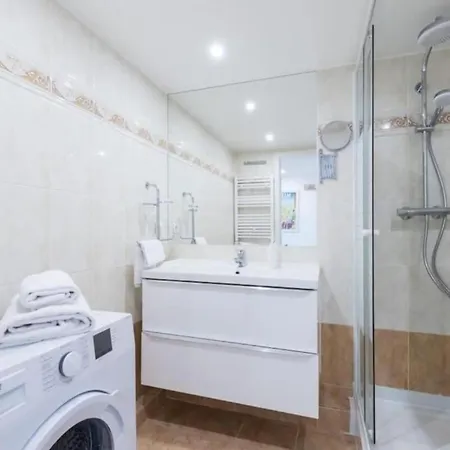 Deloye - Spacious Quiet Wac Near Old Town Apartmán